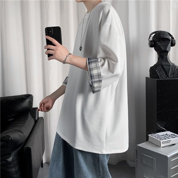2022 new summer mens t-shirts fashion casual plaid stitching short-sleeved high-quality round neck loose trendy street style simple clothes, White;black
2022 new summer mens t-shirts fashion casual plaid stitching short-sleeved high-quality round neck loose trendy street style simple clothes, White;black