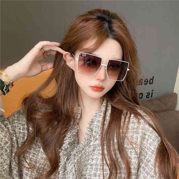 sunglasses 's fashion big box star's same personalized face covering sunglasses oa1y, White;black
sunglasses 's fashion big box star's same personalized face covering sunglasses oa1y, White;black