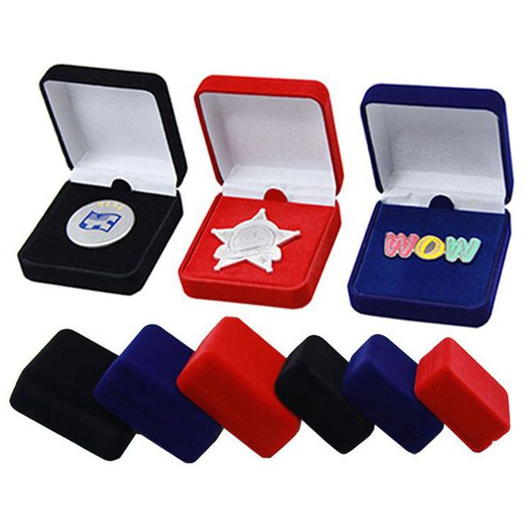 10pcs box medals commemorative coins pins merit badge display jewellery gift storage boxes black velvet carrying case organizer, Black;white
10pcs box medals commemorative coins pins merit badge display jewellery gift storage boxes black velvet carrying case organizer, Black;white