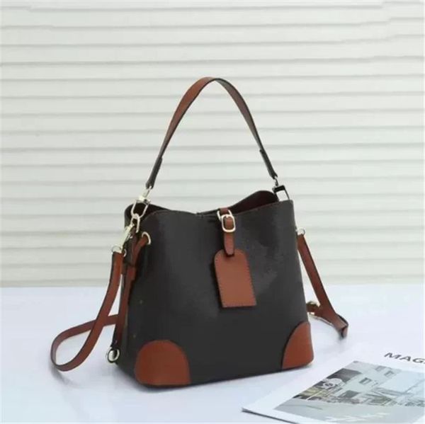 summer women purse and handbags 2022 new fashion casual small square bags unique designer shoulder messenger bags h0150
summer women purse and handbags 2022 new fashion casual small square bags unique designer shoulder messenger bags h0150