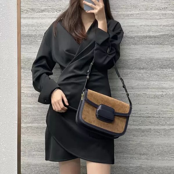fashion shoulder bags luxury crossbody bag designer wallet totes cross body striped suede high-end genuine leather size 25 18 8 cm with orig, Black;red
fashion shoulder bags luxury crossbody bag designer wallet totes cross body striped suede high-end genuine leather size 25 18 8 cm with orig, Black;red