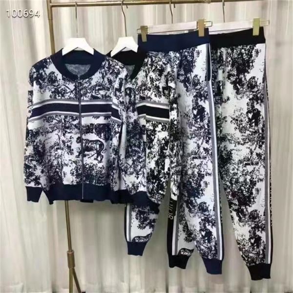 66% off new model autumn and winter fashion leisure zipper coat trousers two-piece student slim suit, White
66% off new model autumn and winter fashion leisure zipper coat trousers two-piece student slim suit, White