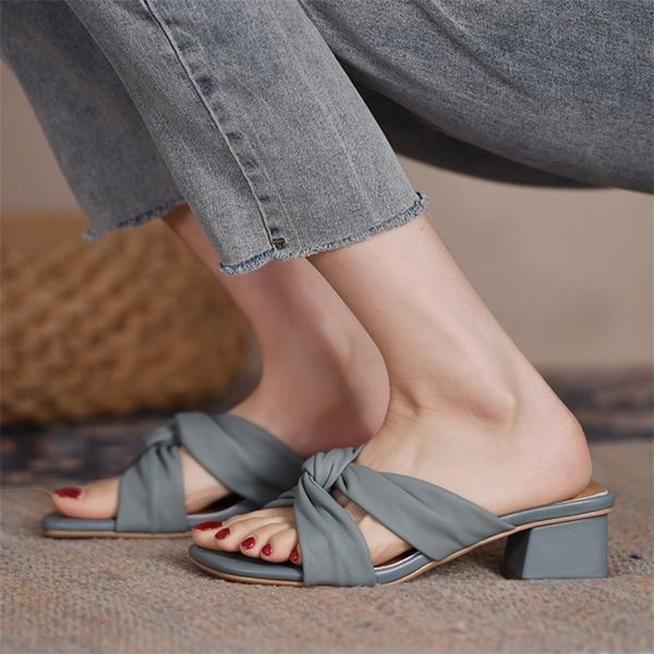 sandal wanita ujung persegi chunky musim panas baru desainer pompa seksi sepatu tali belakang jepit 220611, Black
sandal wanita ujung persegi chunky musim panas baru desainer pompa seksi sepatu tali belakang jepit 220611, Black
