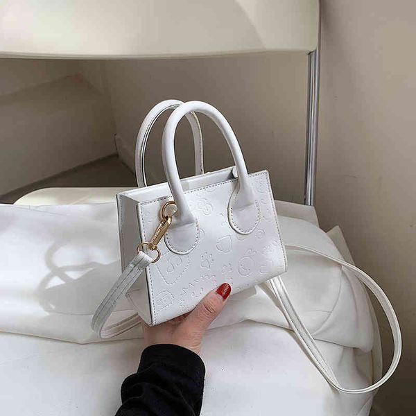 portable mini bag new autumn style shoulder msenger small 2022 trendy fashion design ladies sachet
portable mini bag new autumn style shoulder msenger small 2022 trendy fashion design ladies sachet