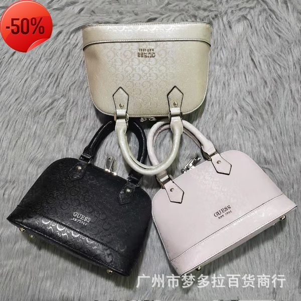 fashion luxury designergs home new solid color simple embossed letter shell portable single shoulder messenger women's bag
fashion luxury designergs home new solid color simple embossed letter shell portable single shoulder messenger women's bag