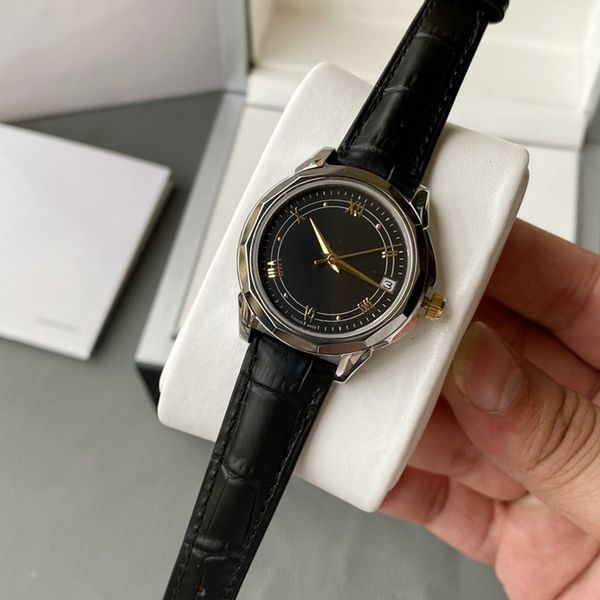boutique women's watch 316 stainless steel case mechanical movement sapphire mirror leather strap classic three-pin design simple atmos, Slivery;golden
boutique women's watch 316 stainless steel case mechanical movement sapphire mirror leather strap classic three-pin design simple atmos, Slivery;golden