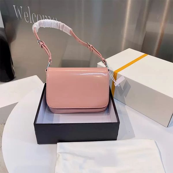 classic style versatile street pgraphy first choice shoulder bags fashionable and exquisite lady handbag luxury designer messenger bag prad
classic style versatile street pgraphy first choice shoulder bags fashionable and exquisite lady handbag luxury designer messenger bag prad