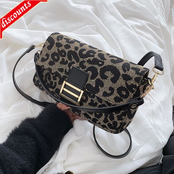 factory online export designer brand bag handbag and cross women's new texture hand small square
factory online export designer brand bag handbag and cross women's new texture hand small square