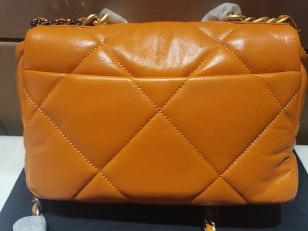 5a wallet bags c19 as1160 26cm as1161 30cm flap handbags orange lambskin leather shoulder handbags purse for women with dust bag, Red;black
5a wallet bags c19 as1160 26cm as1161 30cm flap handbags orange lambskin leather shoulder handbags purse for women with dust bag, Red;black