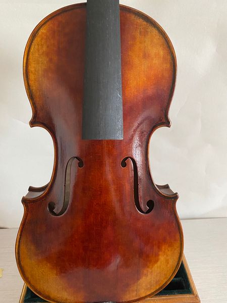 professional violin 4/4 size strad model antique style without accessories 
professional violin 4/4 size strad model antique style without accessories