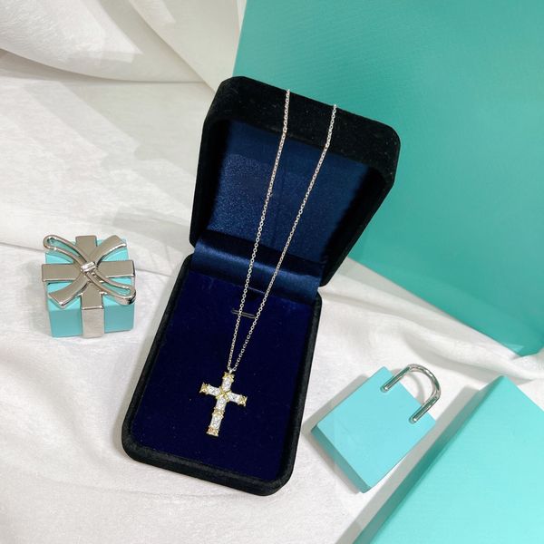 necklace silver pendant set fine jewelry cross diamonds hardware designer women men couple fashion wedding party gold silver gift engaged se
necklace silver pendant set fine jewelry cross diamonds hardware designer women men couple fashion wedding party gold silver gift engaged se
