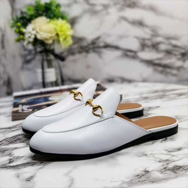 genuine leather women's slippers easy-to-wear men's flat slippers classic design solid color printing casual couple shoes, Black
genuine leather women's slippers easy-to-wear men's flat slippers classic design solid color printing casual couple shoes, Black