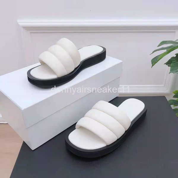 slippers cute breathable women's middle heel white viscose shoes lazy home leisure cool trawl red locomotive, Black
slippers cute breathable women's middle heel white viscose shoes lazy home leisure cool trawl red locomotive, Black