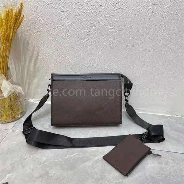 luxury designer men's embossed bags cross body bag messenger bag composite purse computer briefcase large capacity wallet886
luxury designer men's embossed bags cross body bag messenger bag composite purse computer briefcase large capacity wallet886