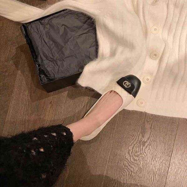 dress shoes xiaoxiangfeng lingge bread single shoes women's autumn metal buckle color matching low heel scoop square head shallow mouth, Black
dress shoes xiaoxiangfeng lingge bread single shoes women's autumn metal buckle color matching low heel scoop square head shallow mouth, Black