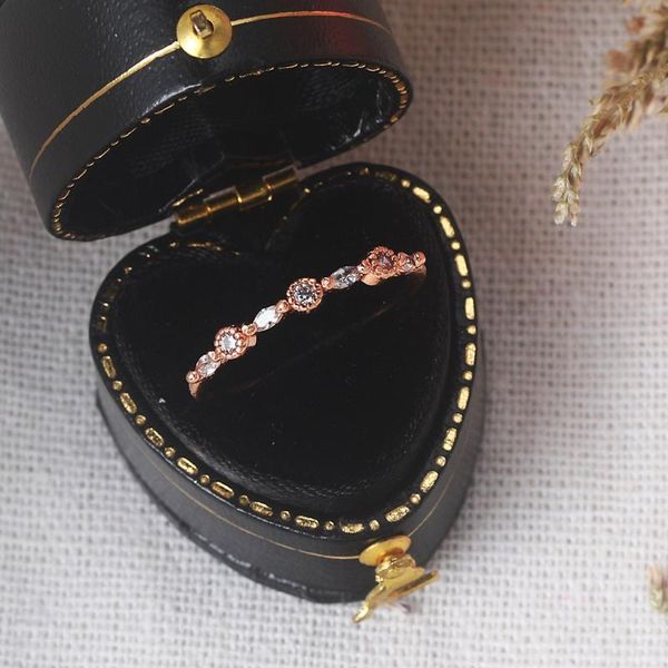 wedding rings women simple elegant geometry mini zircon rose gold color slim finger ring gift fashion jewelry, Slivery;golden
wedding rings women simple elegant geometry mini zircon rose gold color slim finger ring gift fashion jewelry, Slivery;golden