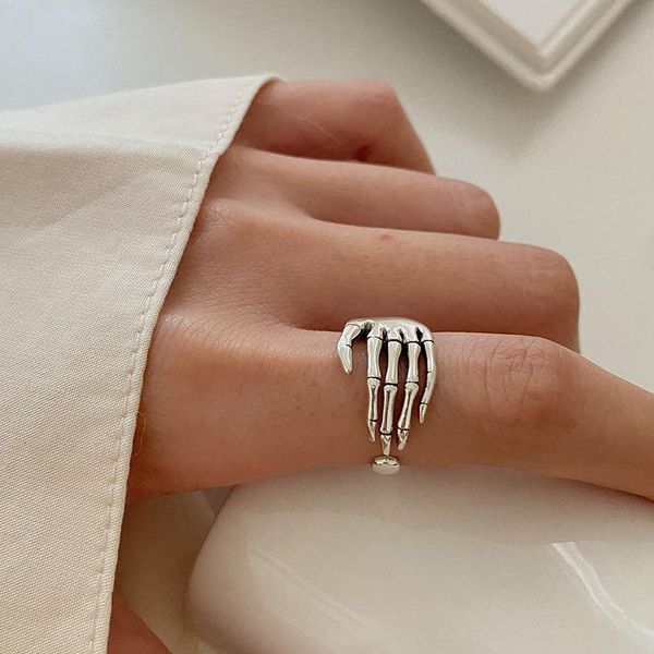 cluster rings 2022 skeleton hand open for women silver color punk adjustable men fashion wedding party hip hop jewelry, Golden;silver
cluster rings 2022 skeleton hand open for women silver color punk adjustable men fashion wedding party hip hop jewelry, Golden;silver
