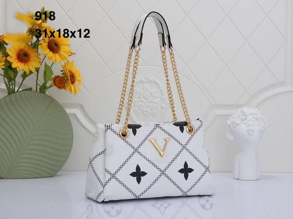 classic shoulder bags lady designer bag high qulity pu leather bag luxurys women chain crossbody ladies composite tote letter flap pocket fe
classic shoulder bags lady designer bag high qulity pu leather bag luxurys women chain crossbody ladies composite tote letter flap pocket fe