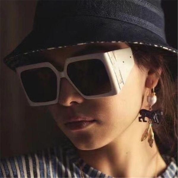 sunglasses d home big box net red street concave shape catwalk uv proof solar siu, White;black
sunglasses d home big box net red street concave shape catwalk uv proof solar siu, White;black