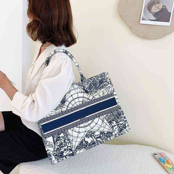66% off high sense bag women's large capacity shopping class handbag trend versatile designer female shoulder handbags
66% off high sense bag women's large capacity shopping class handbag trend versatile designer female shoulder handbags