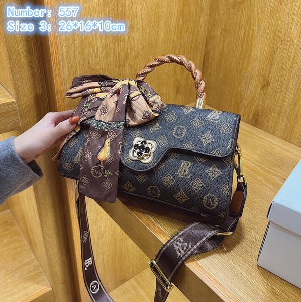 wholesale ladies shoulder bags elegant old color printing retro handbags horizontal large capacity leather handbag sweet ribbon bow western
wholesale ladies shoulder bags elegant old color printing retro handbags horizontal large capacity leather handbag sweet ribbon bow western