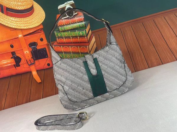 luxurys designers black women shoulder bag ophidia totes horsebit fashion marmont genuine leather crossbody handbag purses backpack axillary
luxurys designers black women shoulder bag ophidia totes horsebit fashion marmont genuine leather crossbody handbag purses backpack axillary