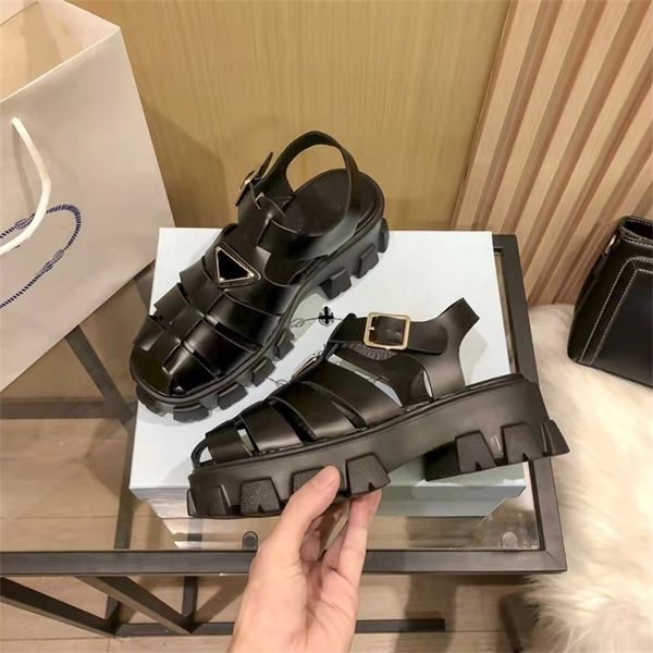 sandals high version p family triangle standard thick bottom gear hollowed out woven baotou one-line buckle sandals for leisure 7irh, Black
sandals high version p family triangle standard thick bottom gear hollowed out woven baotou one-line buckle sandals for leisure 7irh, Black