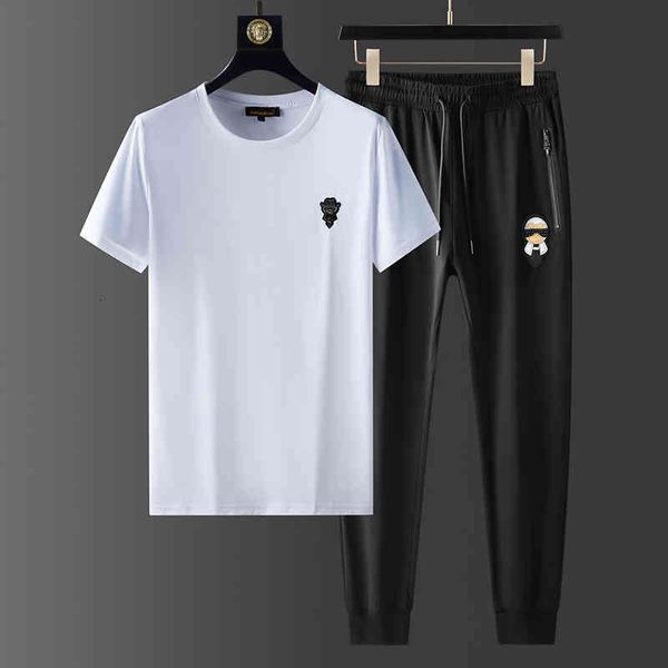 men's tracksuits 2022 label short sleeve t-shirt men's two-piece set spring and summer embroidery large casual sports suit 9mib, Gray
men's tracksuits 2022 label short sleeve t-shirt men's two-piece set spring and summer embroidery large casual sports suit 9mib, Gray