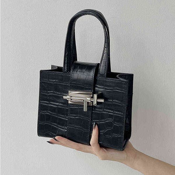 handle lock small square bag new minority designer autumn winter messenger bag mini portable bag women's trend 2206120
handle lock small square bag new minority designer autumn winter messenger bag mini portable bag women's trend 2206120