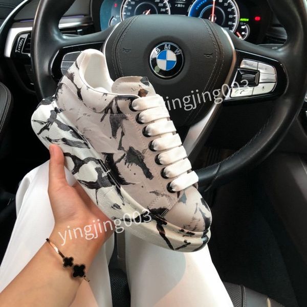 2022 women and men boots sneaker fashion designers casual shoes lace platform trainers walking sneakers, Black
2022 women and men boots sneaker fashion designers casual shoes lace platform trainers walking sneakers, Black