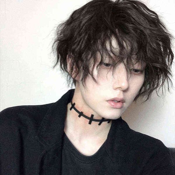 short curly synthetic men's wig black hair with heat resistant stripes middle part cosplay halloween 220622
short curly synthetic men's wig black hair with heat resistant stripes middle part cosplay halloween 220622