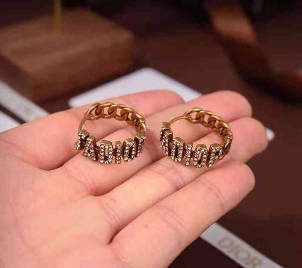 d family new elegant letter female red temperament earrings 2022 luxury brand fashion design versatile ladies jewelry, Golden
d family new elegant letter female red temperament earrings 2022 luxury brand fashion design versatile ladies jewelry, Golden