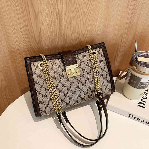 bags sale purses female spring new versatile messenger large capacity flower sling one shoulder bag simple bucket bag
bags sale purses female spring new versatile messenger large capacity flower sling one shoulder bag simple bucket bag