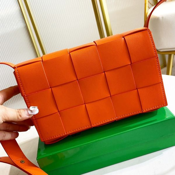 2022 women bags crossbody handbag one-shoulder pillow versatile design leather stylish high-end small square handbag 26
2022 women bags crossbody handbag one-shoulder pillow versatile design leather stylish high-end small square handbag 26