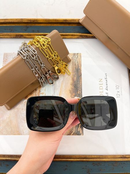 bajia's new fashion personality ink star xiaohongshu the same style with chain large square sunglasses, White;black
bajia's new fashion personality ink star xiaohongshu the same style with chain large square sunglasses, White;black
