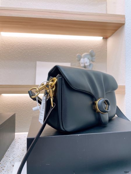 leather designer bag luxury female 2022 new trendy wild cross-body tabby bag with box 2cxv
leather designer bag luxury female 2022 new trendy wild cross-body tabby bag with box 2cxv