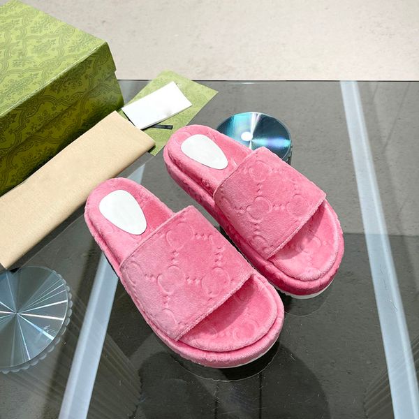 2022 new fashion summer candy colors slippers luxury travel beach flip flops casual shoes women rubber leather wedge sandals lazy loafers wi, Black
2022 new fashion summer candy colors slippers luxury travel beach flip flops casual shoes women rubber leather wedge sandals lazy loafers wi, Black