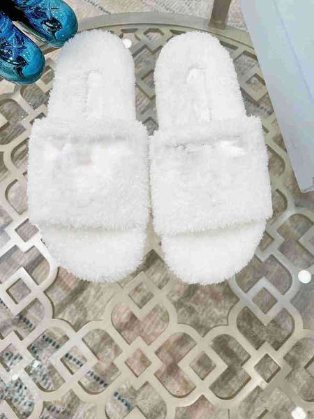 slippers designer womens ladies wool slides winter fur fluffy furry warm letters sandals comfortable fuzzy girl flip flop slipper with box, Black
slippers designer womens ladies wool slides winter fur fluffy furry warm letters sandals comfortable fuzzy girl flip flop slipper with box, Black