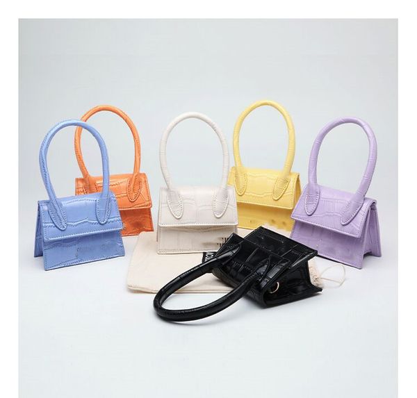 2022 ss famous designer luxury lady fashion handbags shoulder bags totes women cross body half moon ladies coin purse canvas embroidery hand
2022 ss famous designer luxury lady fashion handbags shoulder bags totes women cross body half moon ladies coin purse canvas embroidery hand