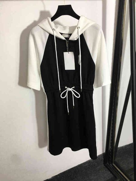 fashion womens dresses colorblock letter embroidered half-zip short sleeve hooded dress luxury designer dresses for women, Black;gray
fashion womens dresses colorblock letter embroidered half-zip short sleeve hooded dress luxury designer dresses for women, Black;gray