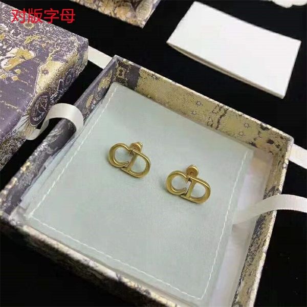 50% off online high version classic women's light luxury fashion letter earrings, Golden
50% off online high version classic women's light luxury fashion letter earrings, Golden