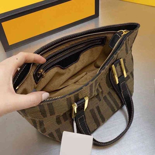 women luxurys designers vintage tote bags women letter print handbag shoulder packs leather designer crossbody female high capacity bucket 2
women luxurys designers vintage tote bags women letter print handbag shoulder packs leather designer crossbody female high capacity bucket 2