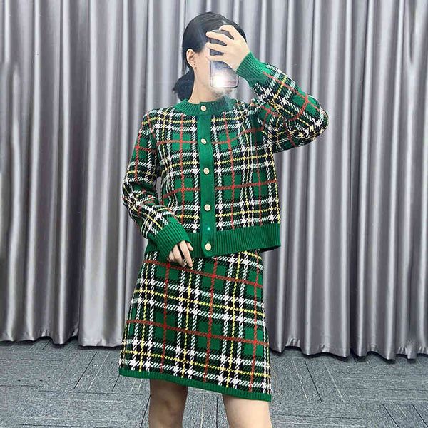 women's knits & tees green plaid cardigan knit coat + a-line skirt ol style two-piece set autumn skirt set sweater f0gz, White
women's knits & tees green plaid cardigan knit coat + a-line skirt ol style two-piece set autumn skirt set sweater f0gz, White