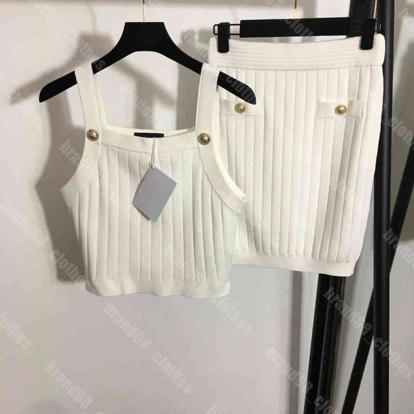 women slim fit hip skirt vest two piece suit wool knitted suspenders tank dress metal button letter logo ba..ain 16 colors knit sweater dres, Black;gray
women slim fit hip skirt vest two piece suit wool knitted suspenders tank dress metal button letter logo ba..ain 16 colors knit sweater dres, Black;gray