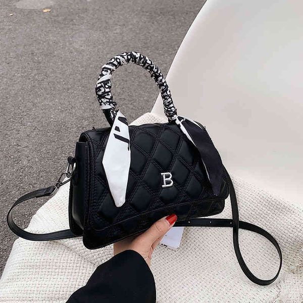 2022 factory wholesale new this year's popular new style in autumn and winter fashion rhombic lattice embroidered thread handbag single
2022 factory wholesale new this year's popular new style in autumn and winter fashion rhombic lattice embroidered thread handbag single