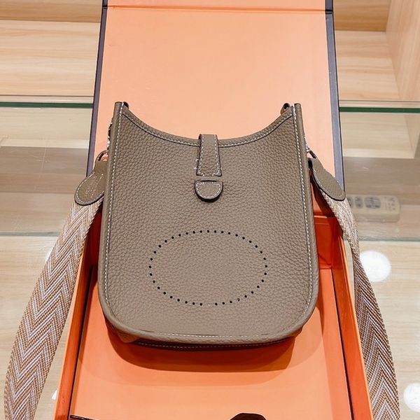 cross body bag handbag shoulder bags fashion plain lichi pattern hollow out letter classic canvas cowhide send pony pendant removable should
cross body bag handbag shoulder bags fashion plain lichi pattern hollow out letter classic canvas cowhide send pony pendant removable should