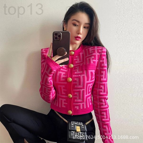 women's knits & tees designer early spring 2022 new high-grade letter jacquard sweater cardigan metal button foreign style small fragra, White
women's knits & tees designer early spring 2022 new high-grade letter jacquard sweater cardigan metal button foreign style small fragra, White