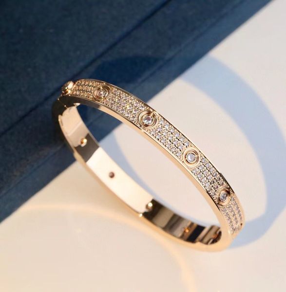 v gold luxury quality 16# 17# 18# size charm bangle bracelet with all diamond in rose and platinum color for women and man wedding jewelry g, Black
v gold luxury quality 16# 17# 18# size charm bangle bracelet with all diamond in rose and platinum color for women and man wedding jewelry g, Black