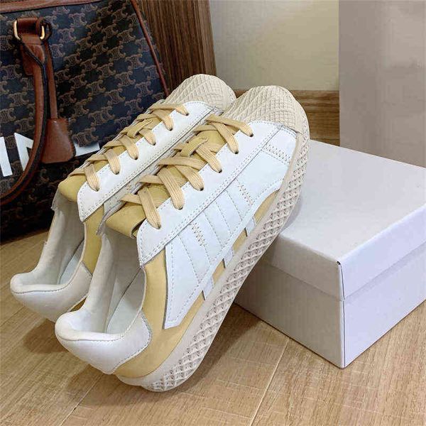 shell women's spring 2022 new leisure classic color matching cow leather lace up round head triumphal arch small white shoes
shell women's spring 2022 new leisure classic color matching cow leather lace up round head triumphal arch small white shoes