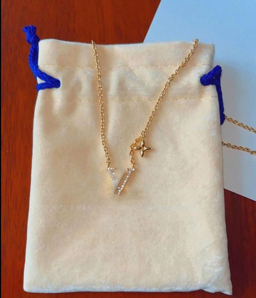necklace temperament light luxury niche high sense clavicle designer jewelry necklaces gold chain luxury heart for mens womens bijoux-1, Silver
necklace temperament light luxury niche high sense clavicle designer jewelry necklaces gold chain luxury heart for mens womens bijoux-1, Silver